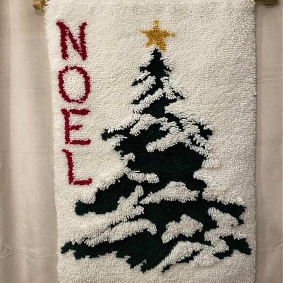 Vintage MCM 70s Christmas NOEL Latch Hook Art - Picture 1 of 3